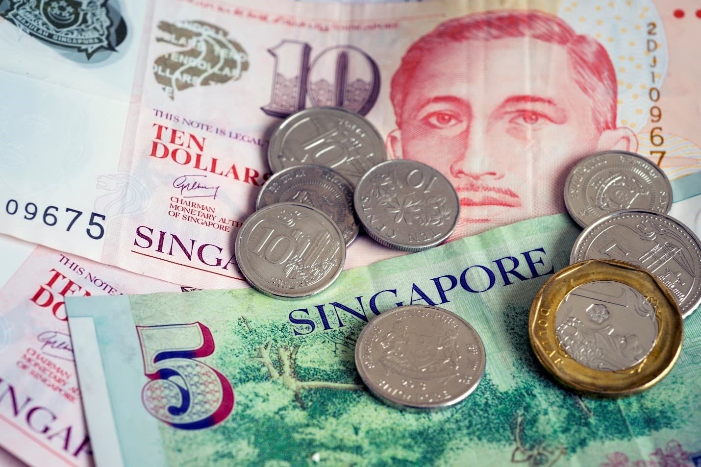 10 Hal Yang Tidak Boleh Dilakukan Di Singapura Dan Apa Yang Harus Dilakukan Di Tahun 2022!
