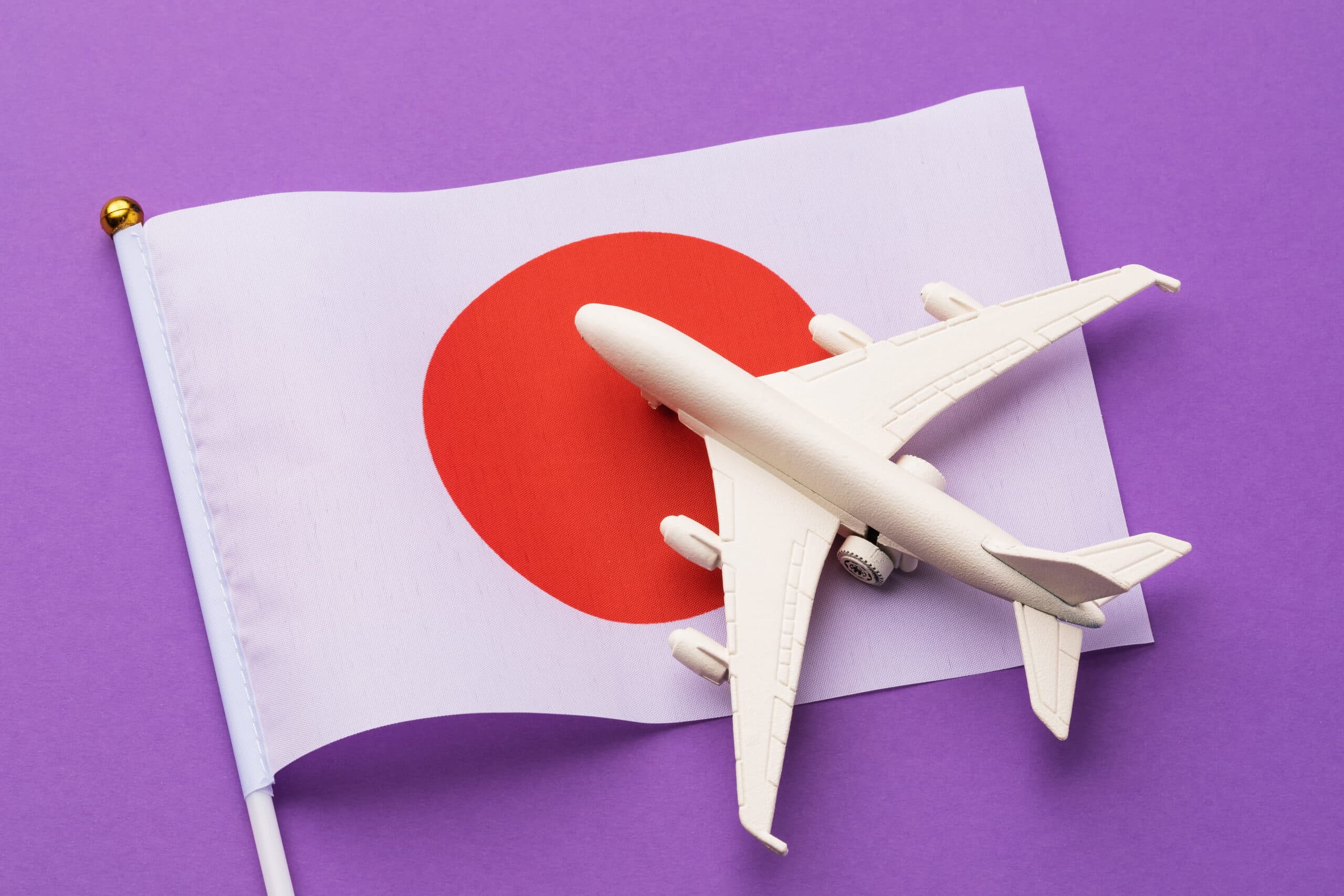 Pesawat Jepang tebrakan di bandara Haneda.
